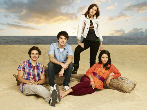 The Fosters T1 AXN White HD (3)