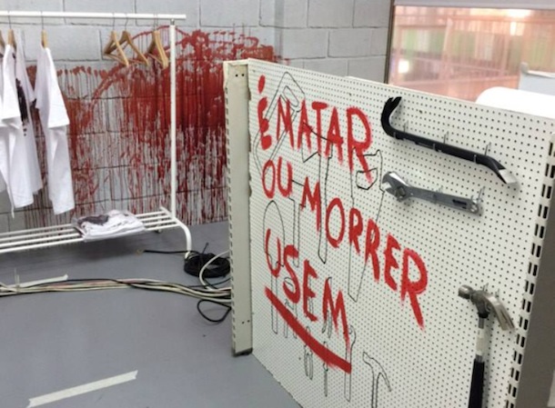 walking_dead_blood_store