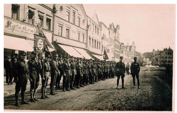 Himmler | O Homem Decente