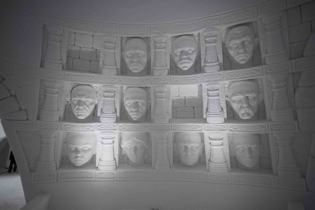 mural das faces