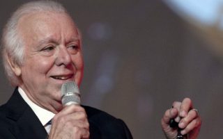 Carlos do Carmo Carlos do Carmo Um Homem no Mundo a Imagem