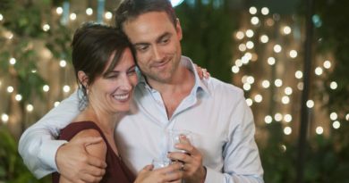 Betrayal T1 Artigo AXN White HD 1