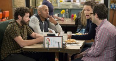 Men at Work T3 AXN White HD Exclusivo 1