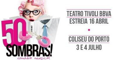 50 Sombras Comédia Musical Imagem