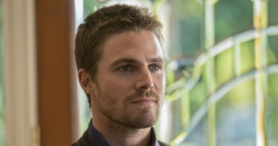 Stephen Amell