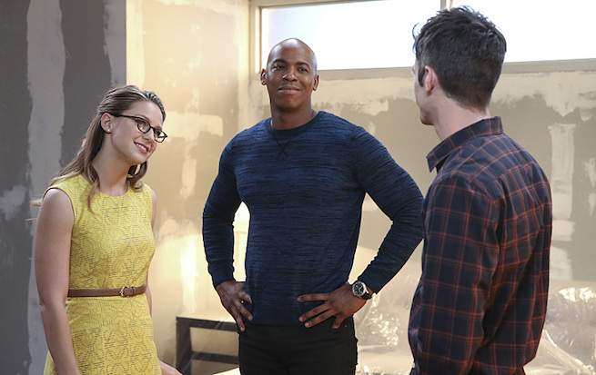 the flash supergirl crossover imagem