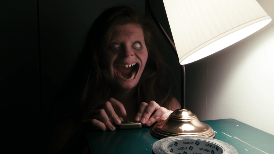 Lights Out Terror na Escuridão Nas salas de cinema dia 21 de julho