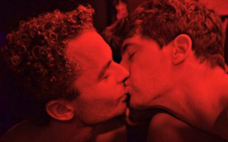 théo et hugo dans le même bateau queer lisboa