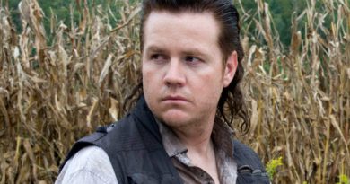 Josh McDermitt The Walking Dead Guia de Sobrevivência em Hiatus