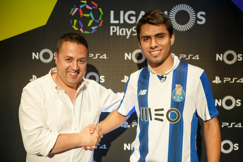 Diogo Brás liga nos playstation