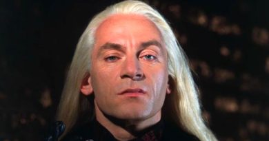 Jason Isaacs