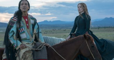 Mulher que Segue à Frente