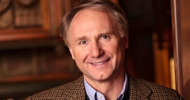 Dan Brown