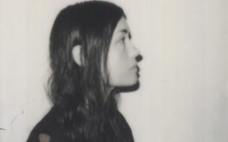 Liz Harris (Grouper) como Nivhek