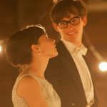 Eddie Redmayne e Felicity Jones | © Focus Features