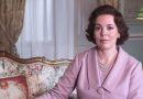 The Crown Netflix Olivia Colman