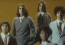 The Strokes em "Bad Decisions"