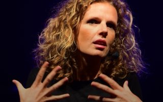 Marta Gautier conversas sérias