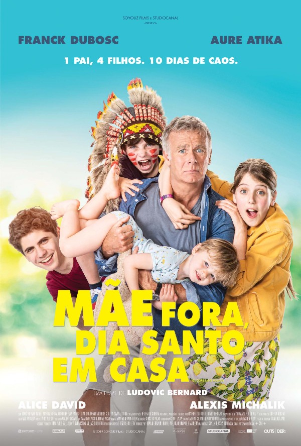 Mãe Fora, Dia Santo em Casa