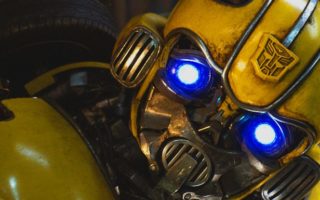 bumblebee travis knight 1 Netflix