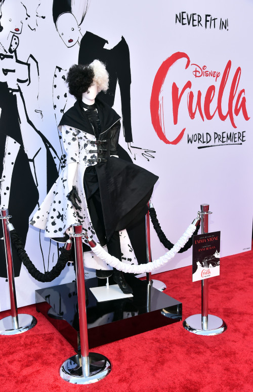 Cruella Fashion