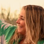 Knives Out Madelyn Cline outer banks