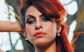 holy motors cannes em casa