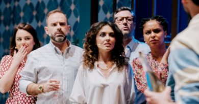 PERFEITOS DESCONHECIDOS