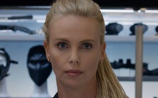 Charlize Theron, confirma o seu lado badass em Velocidade Furiosa 8