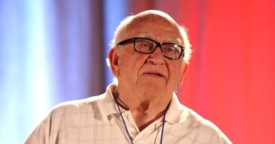 Ed Asner