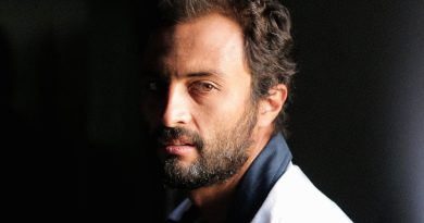 um heroi critica leffest