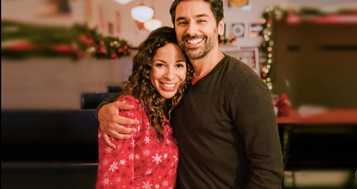 Always and Forever Christmas Lexi Lawson and Mark Ghanimé in Always and Forever Christmas (2019)