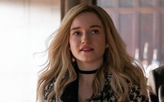 Netflix Julia Garner