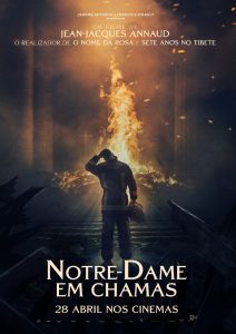 Notre Dame em Chamas Poster