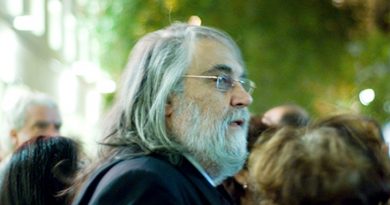 Vangelis, compositor de Momentos de Glória, morre aos 79 anos