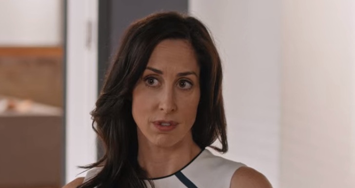 Catherine Reitman em Workin' Moms © CBS