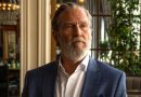Jeff Bridges já está na Disney+ Portugal com O Velho