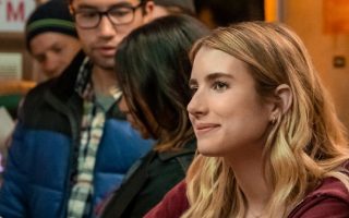Emma Roberts em Holidate