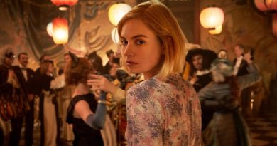 lily james em Rebecca