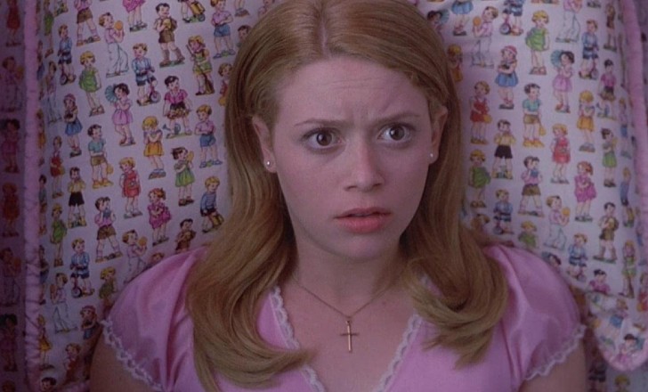 Natasha Lyonne in But I'm a Cheerleader (1999) e histórias de amor LGBTQIA+