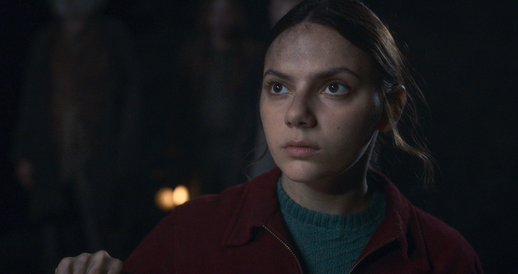 Dafne Keen é Lyra Belacqa em Mundos Paralelos HBO Max Portugal © 2022