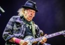 Neil Young afirma que os “tours estão a morrer” devido aos preços dos bilhetes