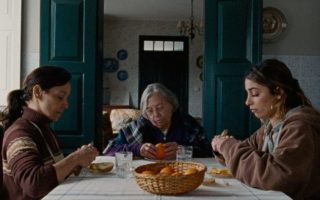 'Légua', de Filipa Reis e João Miller Guerra.