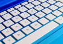 É por isto que as teclas F e J do teclado têm um traço