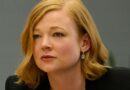 Succession Sarah Snook