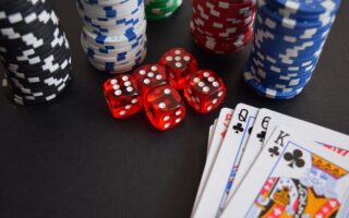 Poker Póquer Casinos e Jogos Online