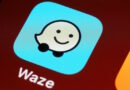 Sabias que o Waze permite seres guiado pela voz da pessoa de quem mais gostas?