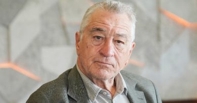 Robert De Niro Apple