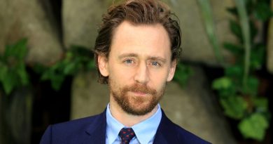 Tom Hiddleston Marvel