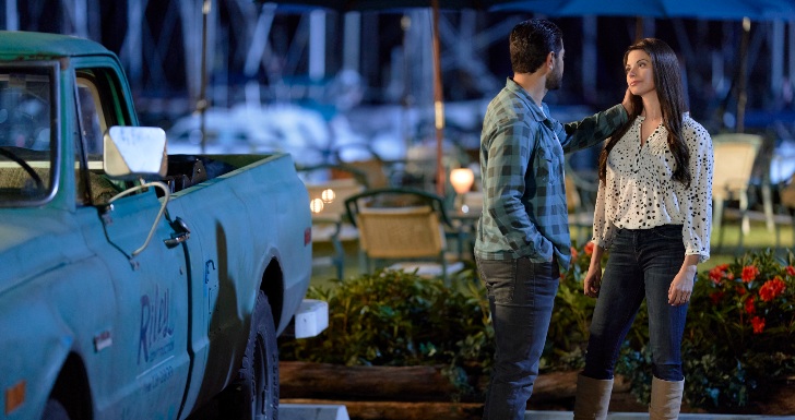 Chesapeake Shores AXN White